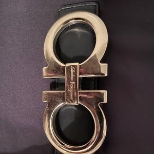 Salvatore Ferragamo Black belt 32in